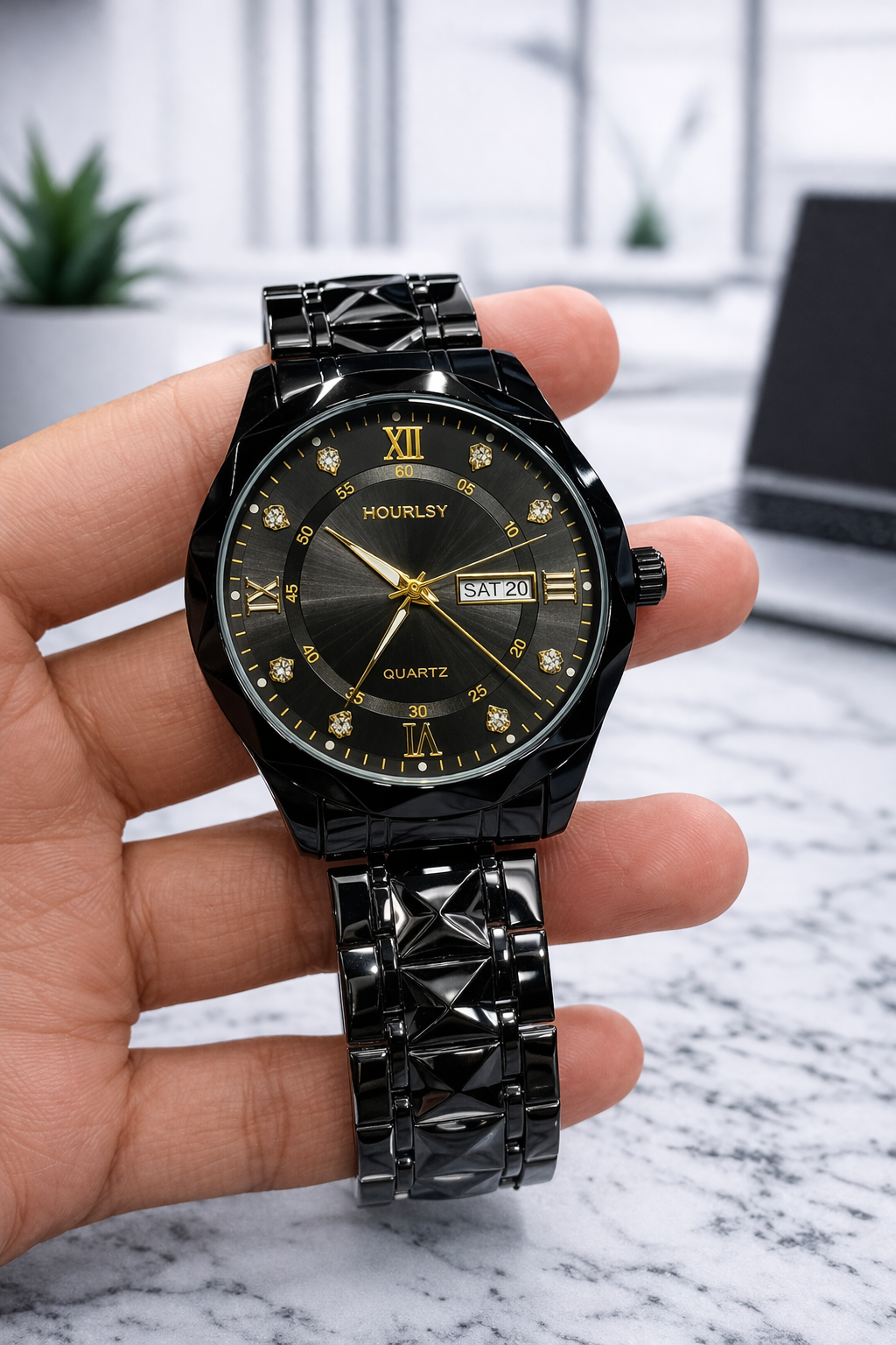 HOURSLY Luxury Black Quartz Watch
